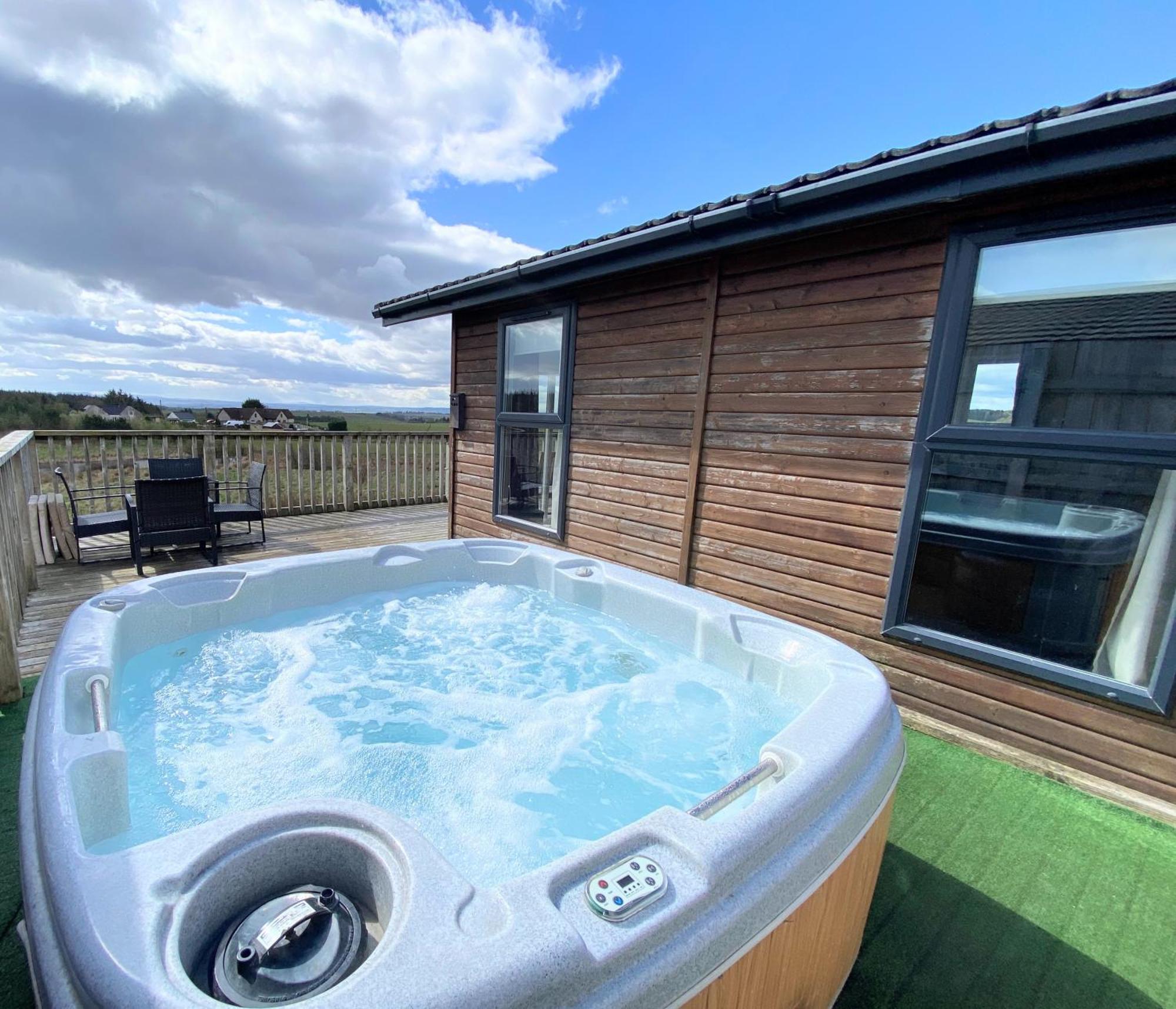 Benarty 11 With Private Hot Tub - Fife - Loch Leven - Lomond Hills - Pet Friendly Βίλα Kelty Εξωτερικό φωτογραφία
